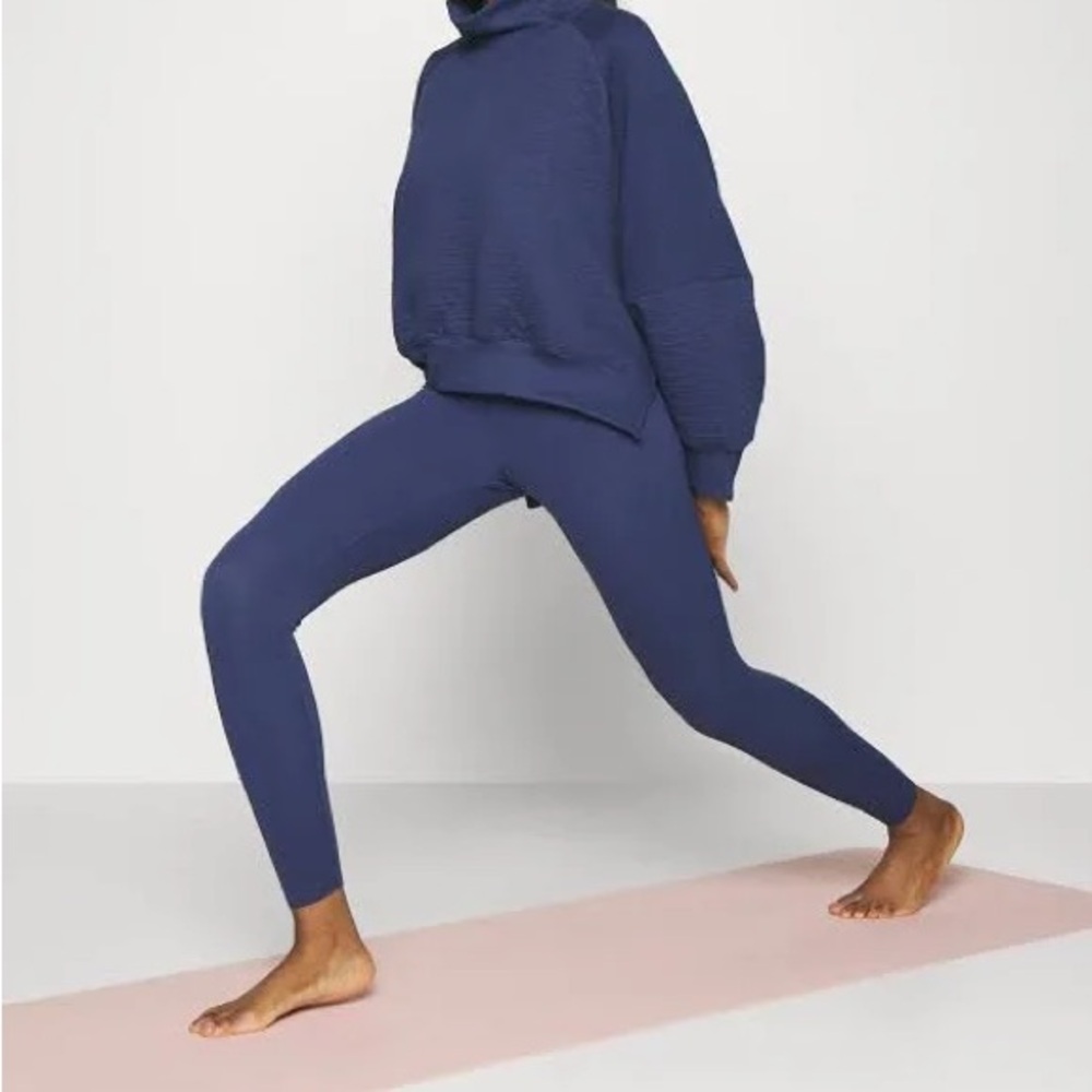 Nike Women's Zenvy High-Waisted Leggings - Picture 2 of 3